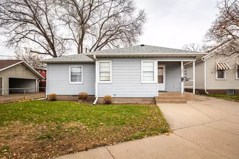 1325 S La, Crosse, WI 54601