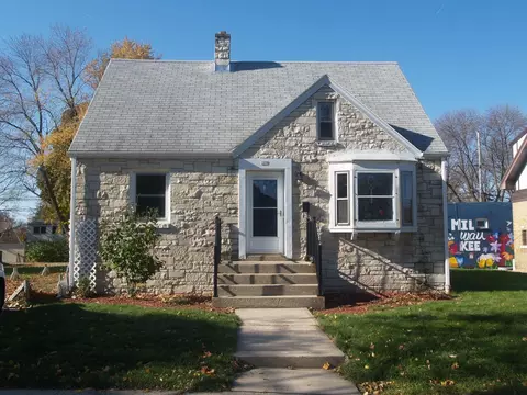 209 S 77th, Milwaukee, WI 53214