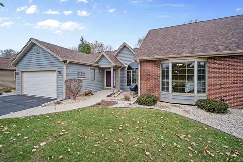 n19w26664 Milkweed #A, Pewaukee, WI 53072