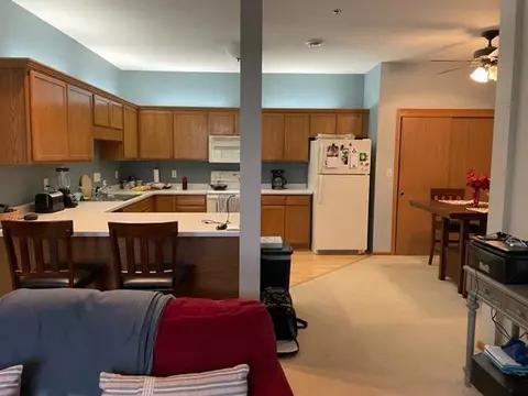 3360 E College #13, Cudahy, WI 53110