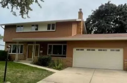 5201 Laura, Greendale, WI 53129