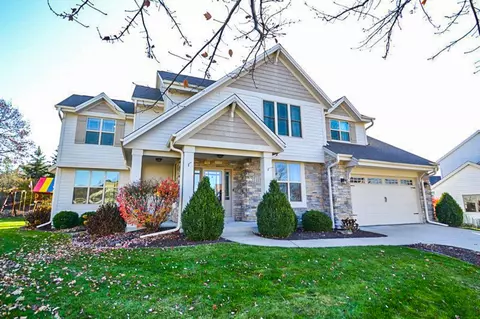 2223 Deer, Waukesha, WI 53189