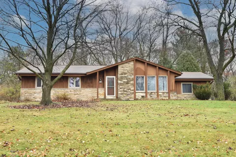 w319n845 Cobblestone, Delafield, WI 53018