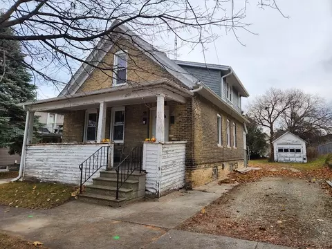 1231 S 17th, Manitowoc, WI 54220