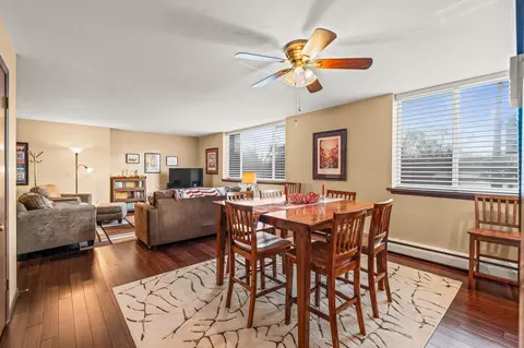 805 E Henry Clay #305, Whitefish Bay, WI 53217