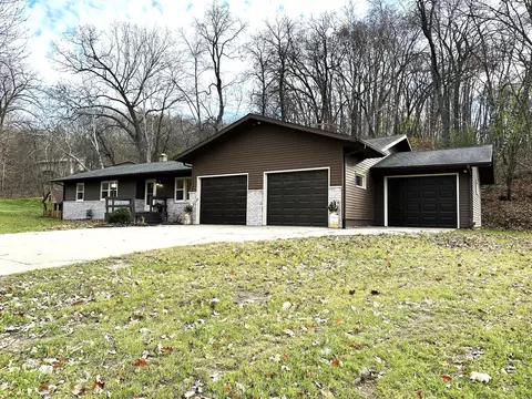 w6413 Schilling Road, Onalaska, WI 54650