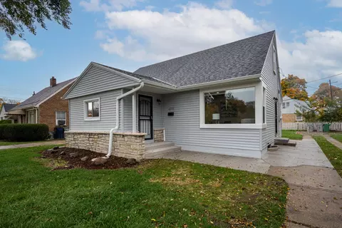 4210 W Congress, Milwaukee, WI 53209