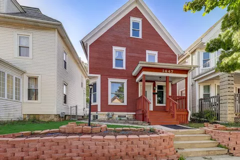 1447 S 71st, West Allis, WI 53214
