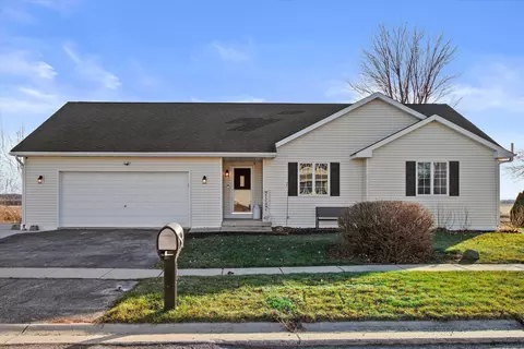 807 Sunnyside, Elkhorn, WI 53121