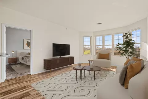 4120 S S Lk #455, Saint Francis, WI 53235
