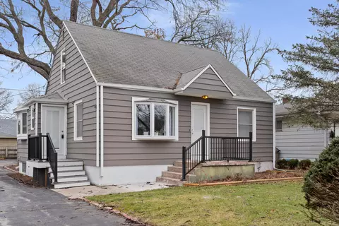 6463 N Garden Grv, Glendale, WI 53209
