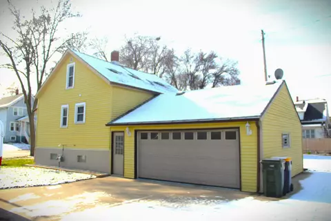 8802 W Maple, West Allis, WI 53214