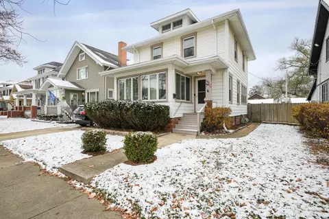 1241 Blaine, Racine, WI 53405