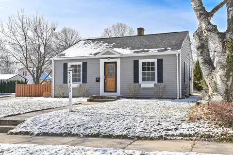 w62n369 Hanover, Cedarburg, WI 53012