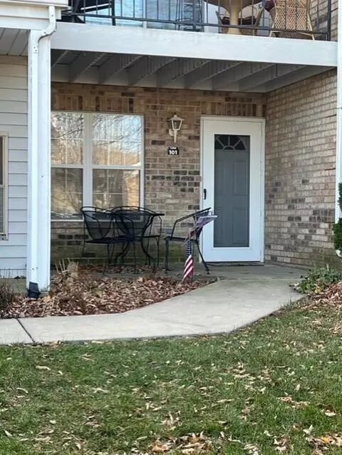 1208 N Sunnyslope #101, Mount Pleasant, WI 53406