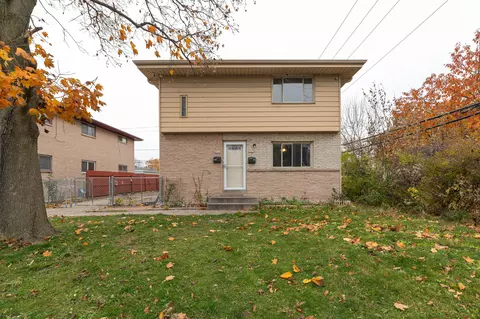 4943 S 14th #4945, Milwaukee, WI 53221