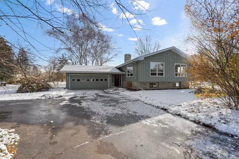 w395n5868 Almar, Oconomowoc, WI 53066