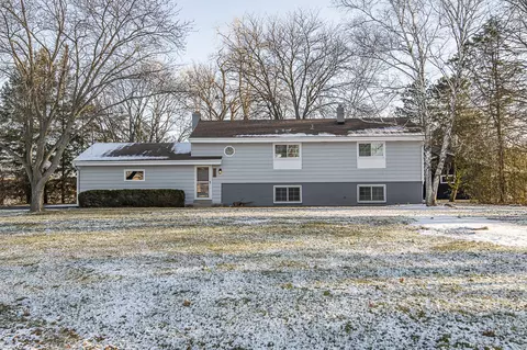 3590 S Glen Park, New Berlin, WI 53151