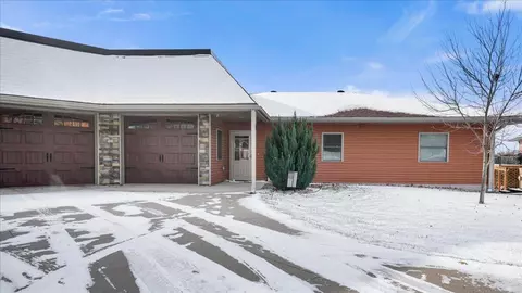 w7751 Parcher Cr, Holland, WI 54636