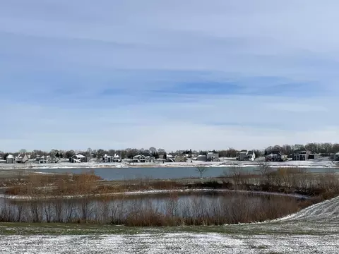 w229s8560 Big Bnd, Big Bend, WI 53103