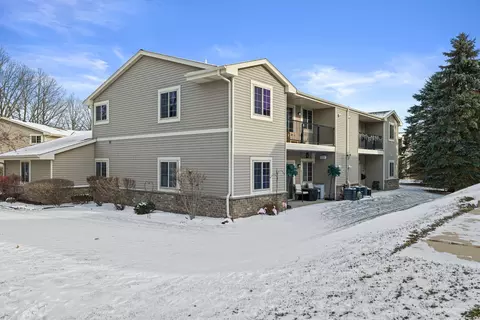 715 Shepherds #1, West Bend, WI 53090