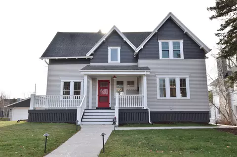 8007 Warren, Wauwatosa, WI 53213