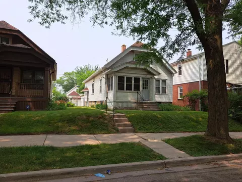 3287 N 36th, Milwaukee, WI 53216