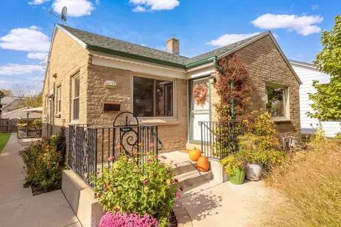 4123 S 1st, Milwaukee, WI 53207