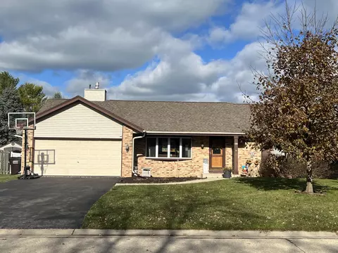 910 Kentwood, Racine, WI 53402