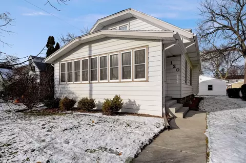 120 W Wabash, Waukesha, WI 53186