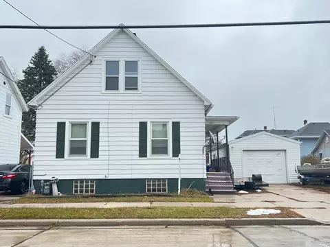 2009 Adams, Two Rivers, WI 54241