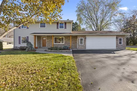 232 Highland, Wales, WI 53183