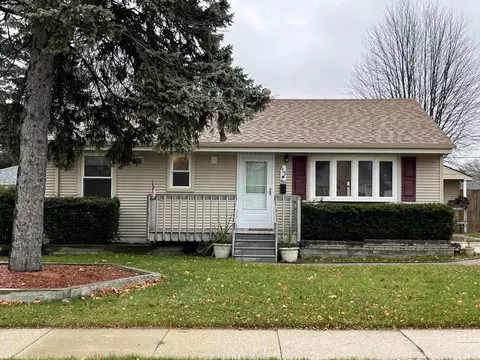 613 Virginia, Racine, WI 53405