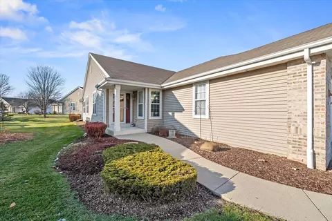 535 Fairview #B, Waterford, WI 53185