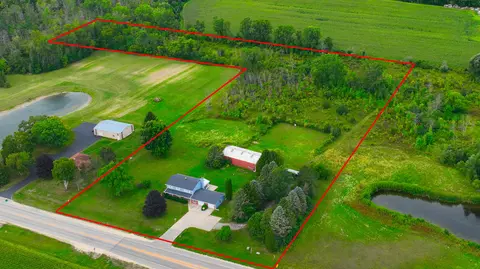 1235 Granville, Cedarburg, WI 53012