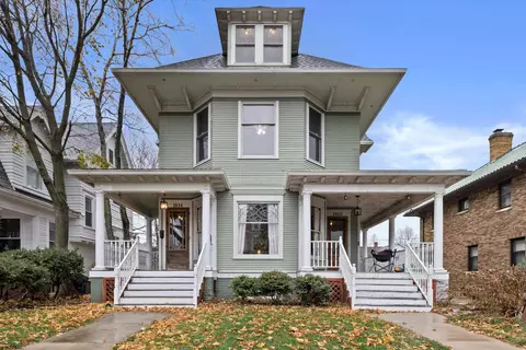 1812 College, Racine, WI 53403