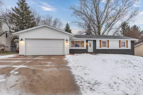 1617 Primrose, West Bend, WI 53090
