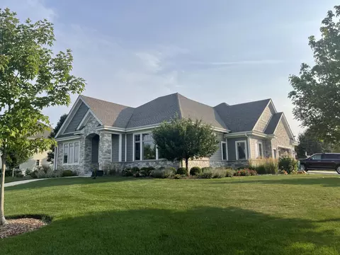 w170n7652 Patrician, Menomonee Falls, WI 53051