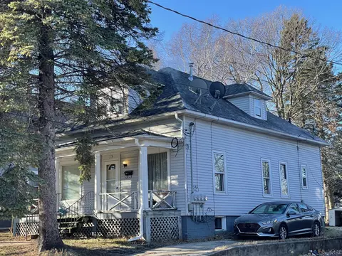 1218 S 16th, Manitowoc, WI 54220