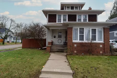 1301 Arthur, Racine, WI 53405
