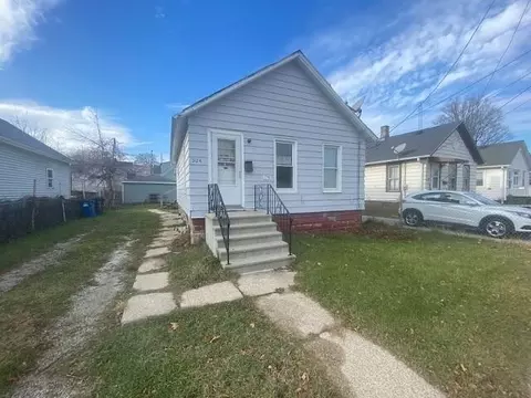 1124 Lockwood, Racine, WI 53403