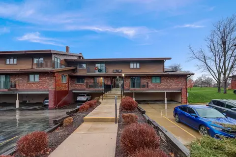 3965 S 84th #4, Greenfield, WI 53228