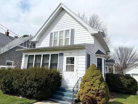402 W Mackie, Beaver Dam, WI 53916