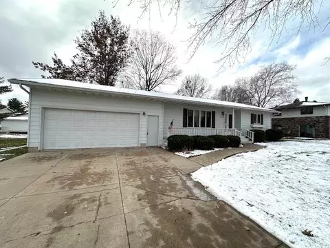 327 Sunnyside, Caledonia, MN 55921