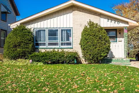 2220 Harriet, Racine, WI 53404