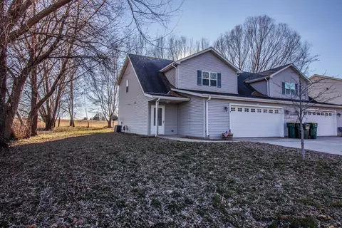2537 Deerfield, West Bend, WI 53090