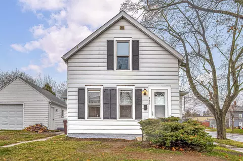 736 N 7th, Manitowoc, WI 54220