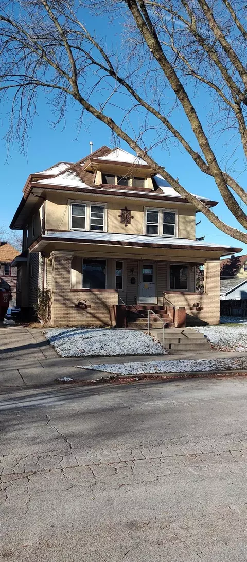 2155 N 45th, Milwaukee, WI 53208