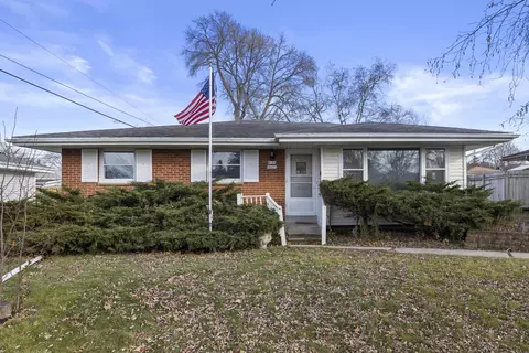 w149n8422 Norman, Menomonee Falls, WI 53051