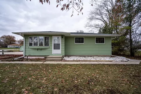 4909 W Minnesota, Franklin, WI 53132